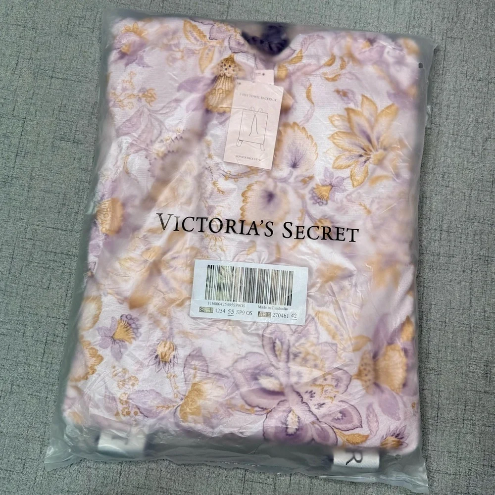 Victoria’s Secret 2 in 1 Beach Towel Backpack Pool Bag Purple Floral NWT